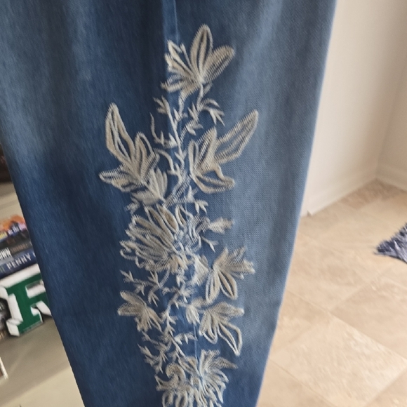 Women's Blue Embroidered Wide Leg Jeans - Picture 3 of 4